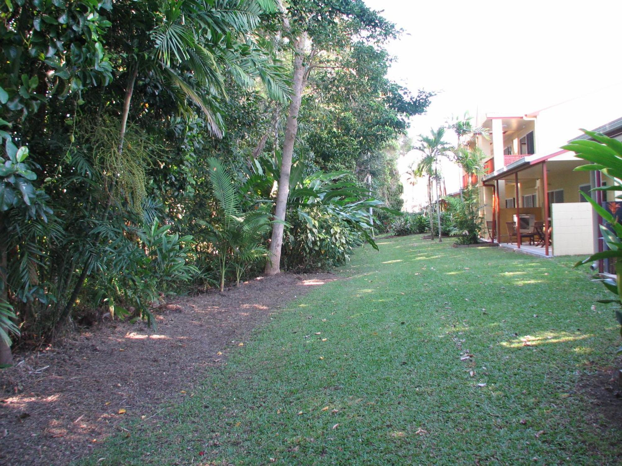 Titree Village Holiday Apartments Port Douglas Eksteriør billede